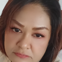 วลัยภรณ์ แก่นแก้ว